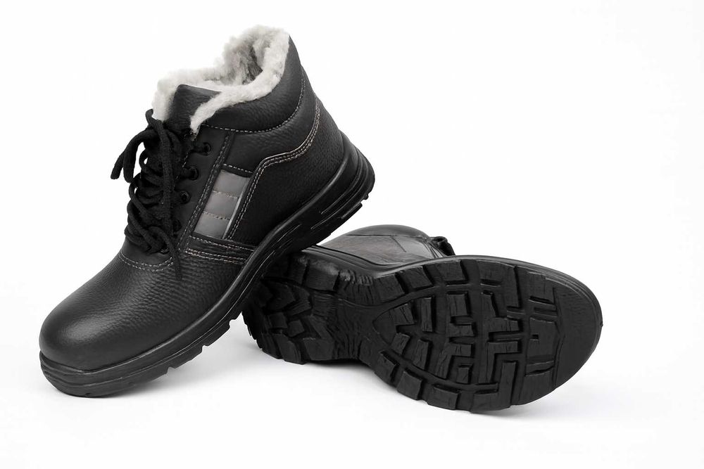 Зимние спецботинки, из натуральной кожи размеры:41-44