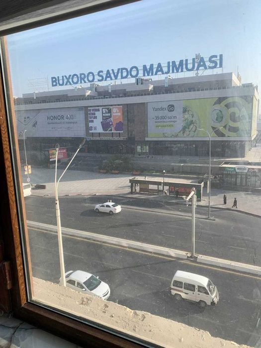 2 хоналик квартира 4 этаж  критый, бухоро савдо мажмуаси