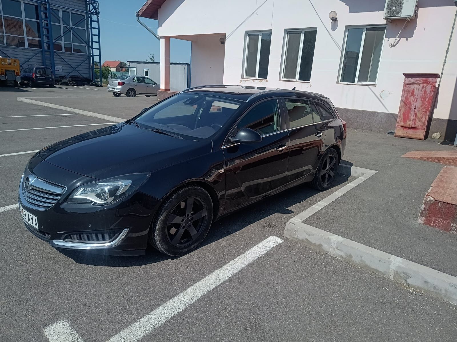 Vand Opel Insignia 2.0cdti, an 2014

Sunt primul proprietar