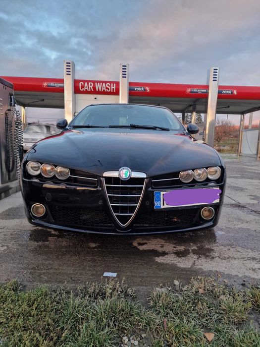 Vând Alfa Romeo 159