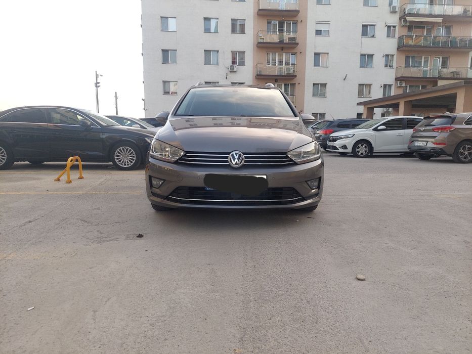 Volkswagen Golf
Mo