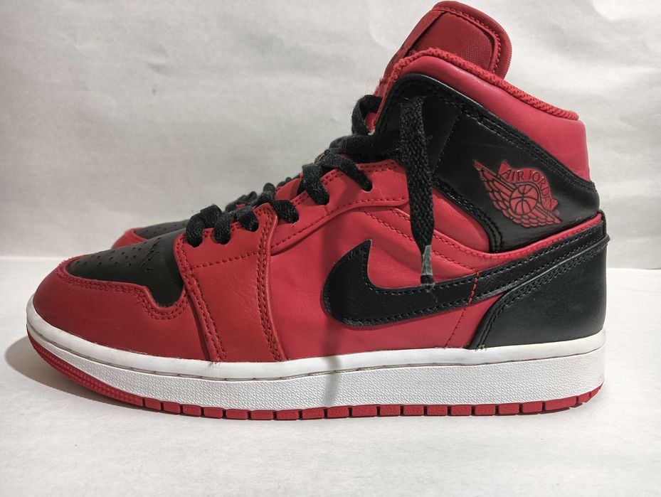 Jordan 1 Mid Reverse Bred - marimea 40