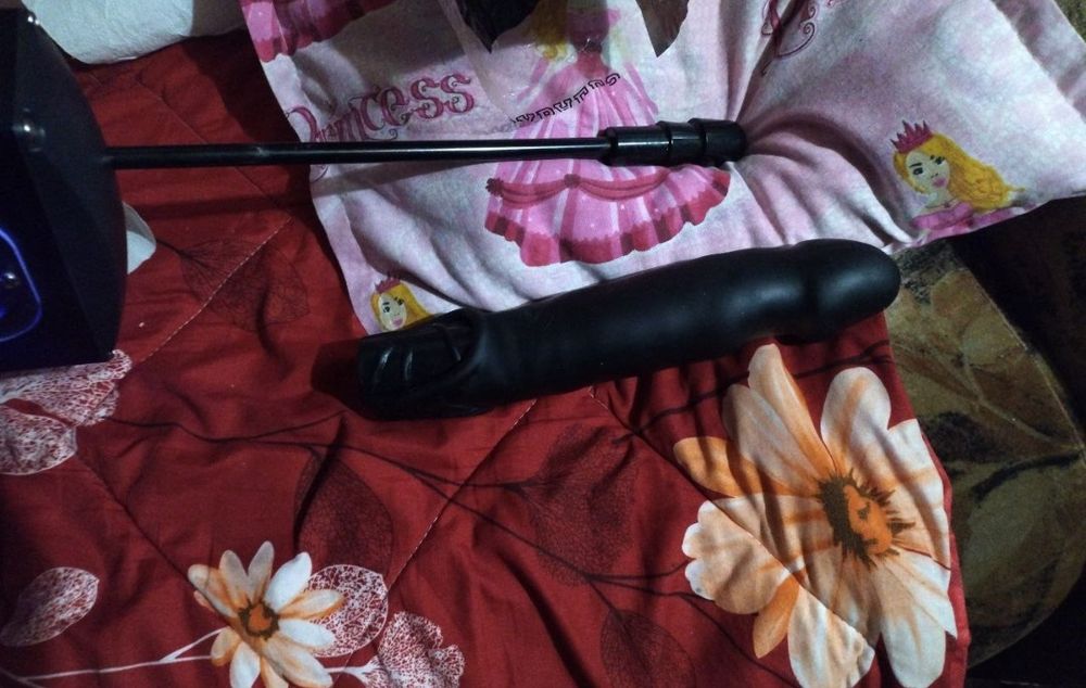 Aparat de masaj interior  cu accesorii