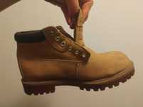 Bocanci Skechers
