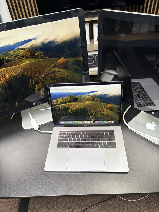 Monitoare Apple 2016/Utilizate/Funcționează cu laptop-uri Mac OS vechi