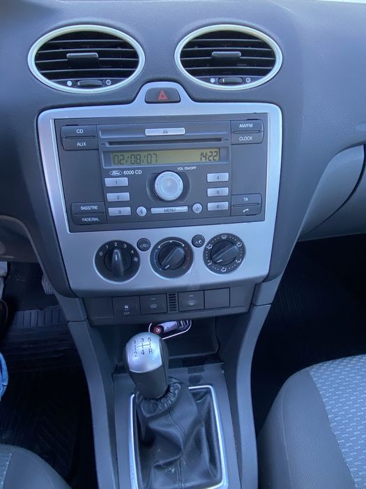 Ford focus 1.6 benzina