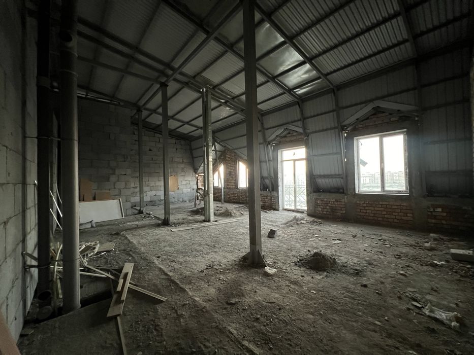 Продаётся Шайхонтохур р-н Белтепа 98 квадрат 7-этаж 7 этажный дом Своя