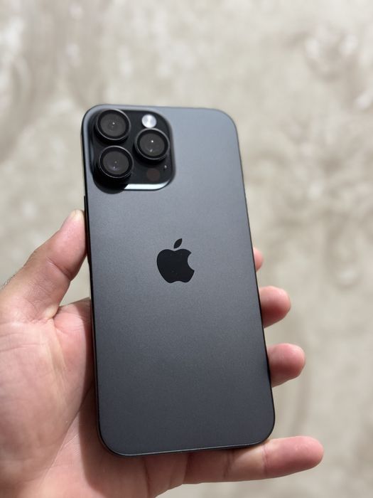 Iphone 16pro max Black Titanium