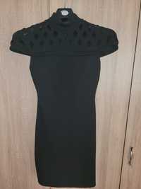 Черна рокля с късо ръкавче
