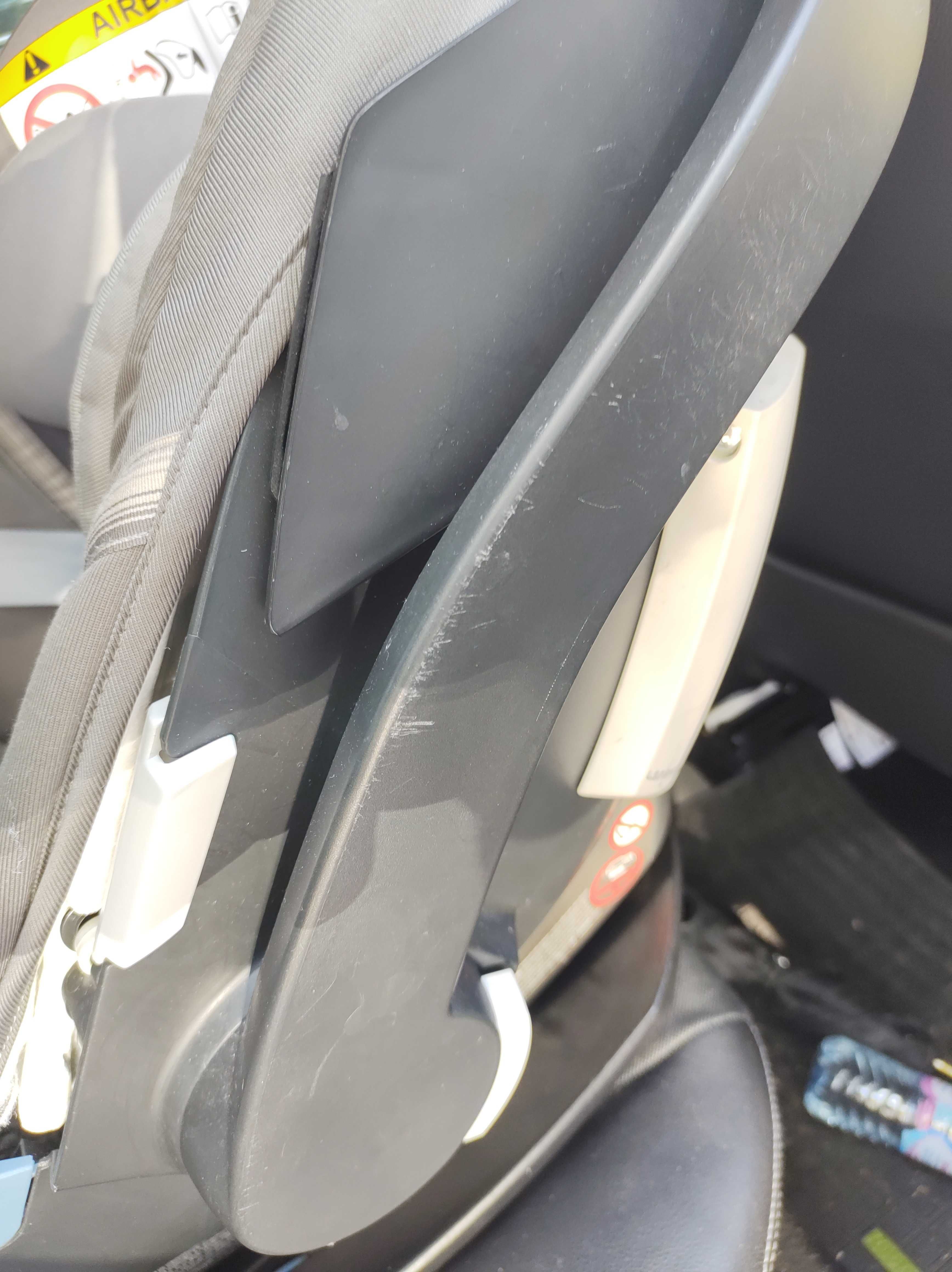 Столче за кола (кошница) Cybex Aton 5 + Isofix база Base 2 fix