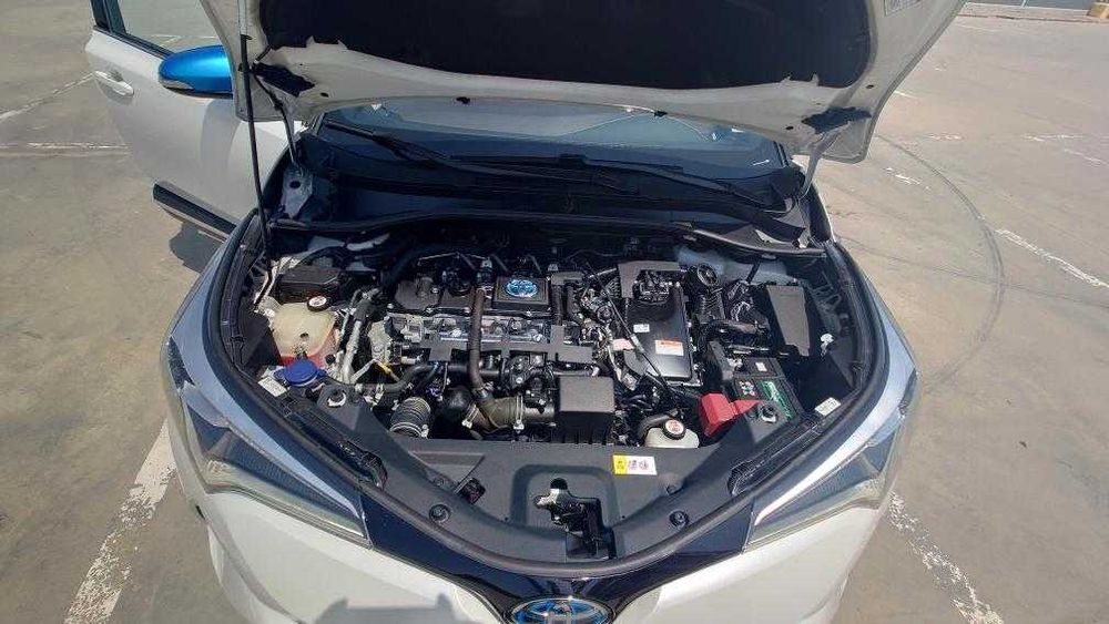 Toyota CHR hybrid Classy- гаражен автомобил!!