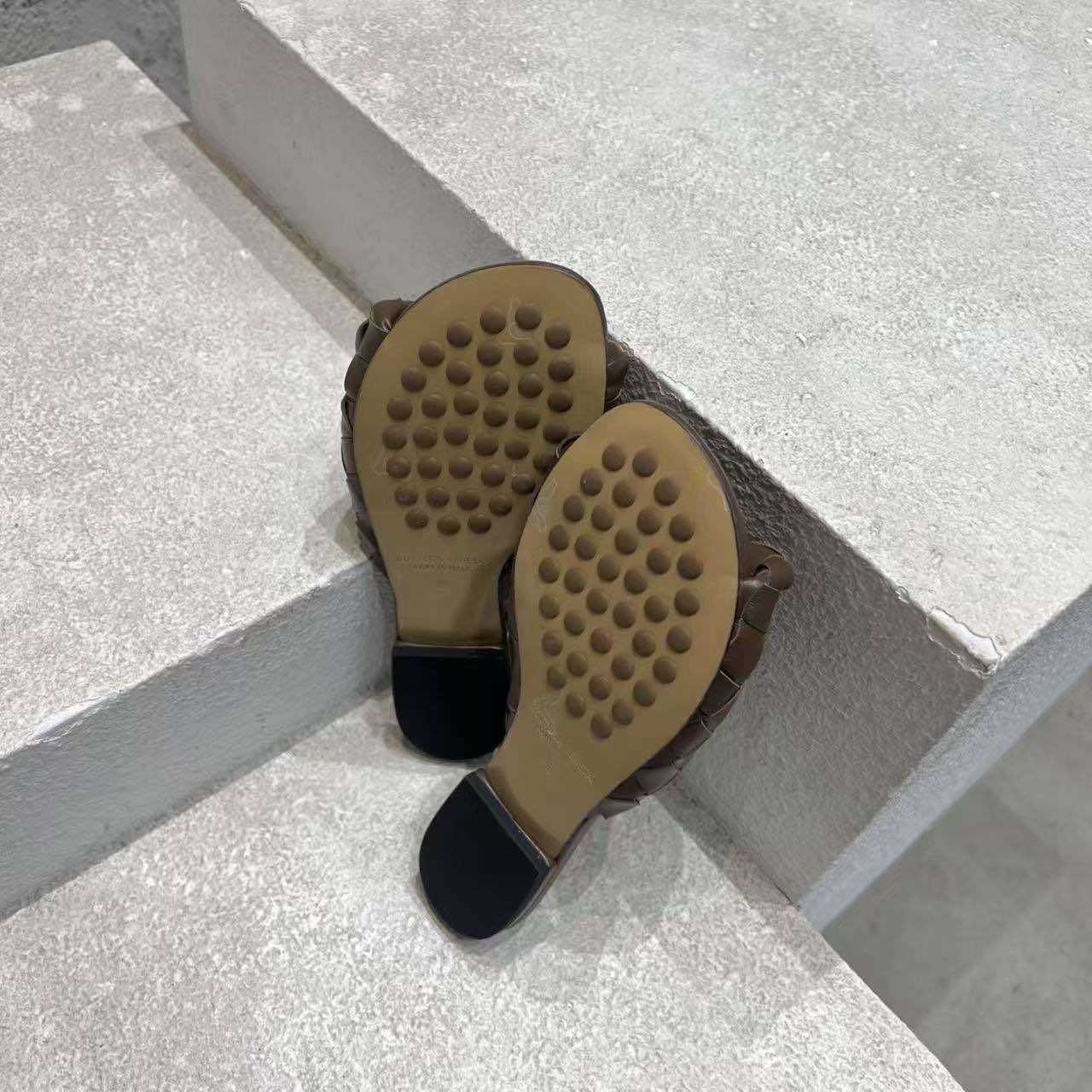 Дамски чехли Bottega Veneta