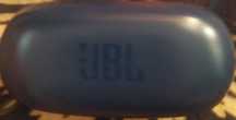 Кейс от беспроводных наушников JBL