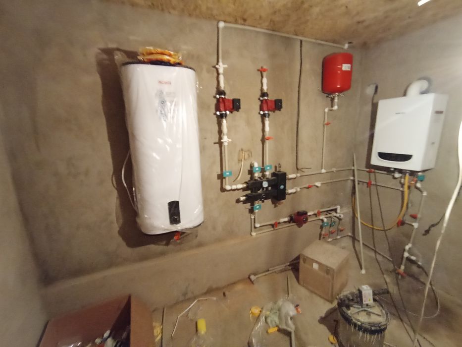 Отопление сантехника установка  батарейки  печки стенные напольные печ