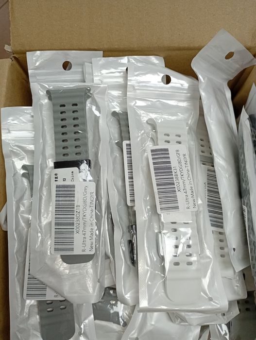 Vând urgent 500 lei 50 de bucăți sau 30 lei bucata.
Compatibilitate: S