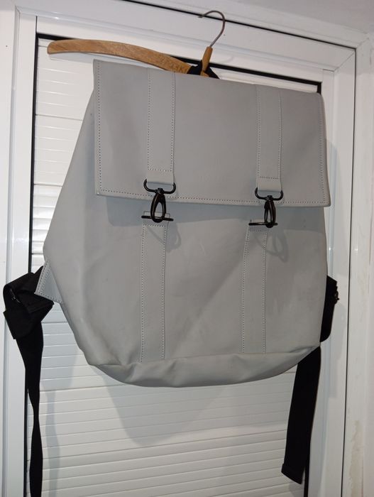 Massimo Dutti, Marc Jacobs, Coccinelle ,Rains