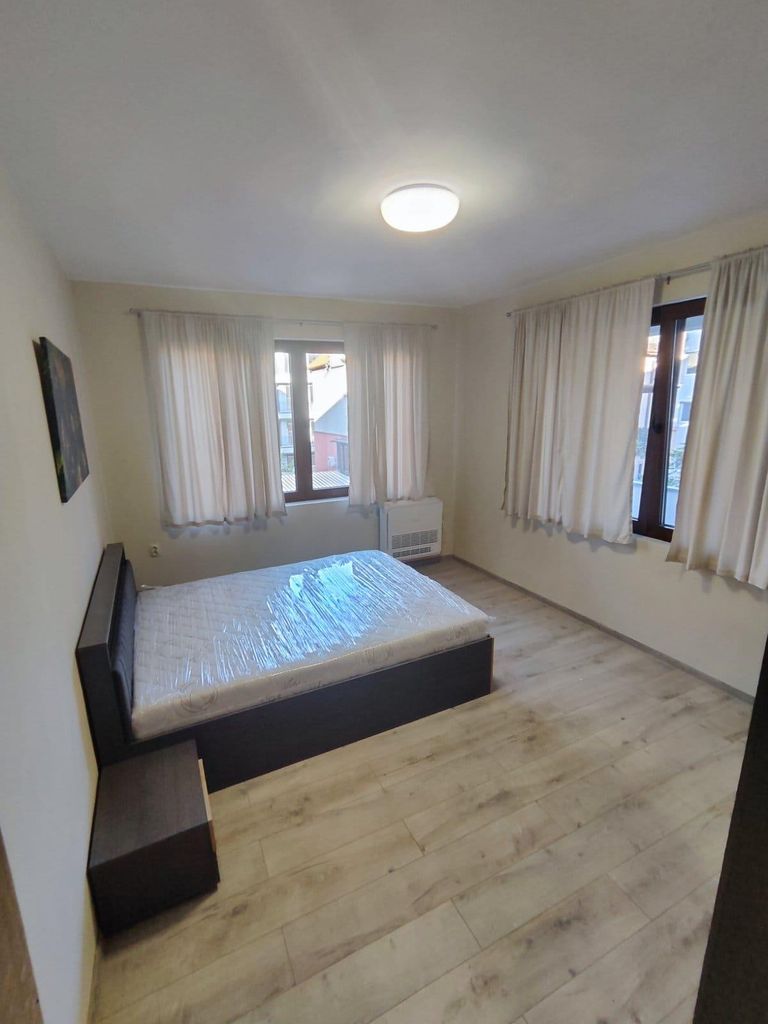 Дава се под наем Етаж от къща в Пловдив, Център - 110 кв.м за 900 € - Снимка #6