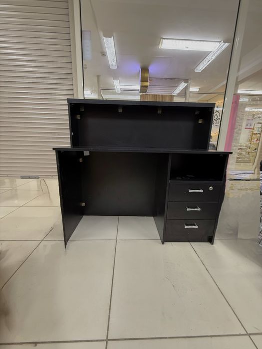 Продам ресепшн / Стойку администратора