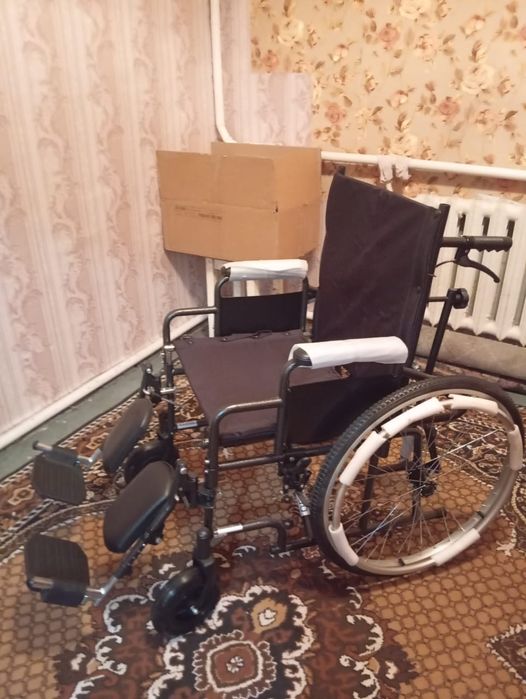 Коляска для инвалидов.