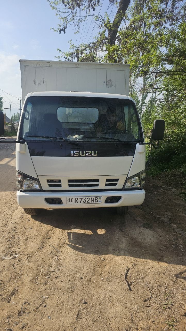 Iisuzi 5 tonnali ishga tayyor