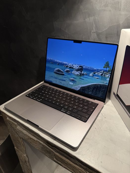 КАТО ЧИСТО НОВ Macbook Pro M1 Pro 14" 512 GB, 16 RAM