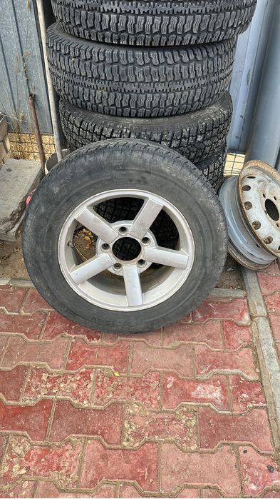 Комплект колес на ниву
