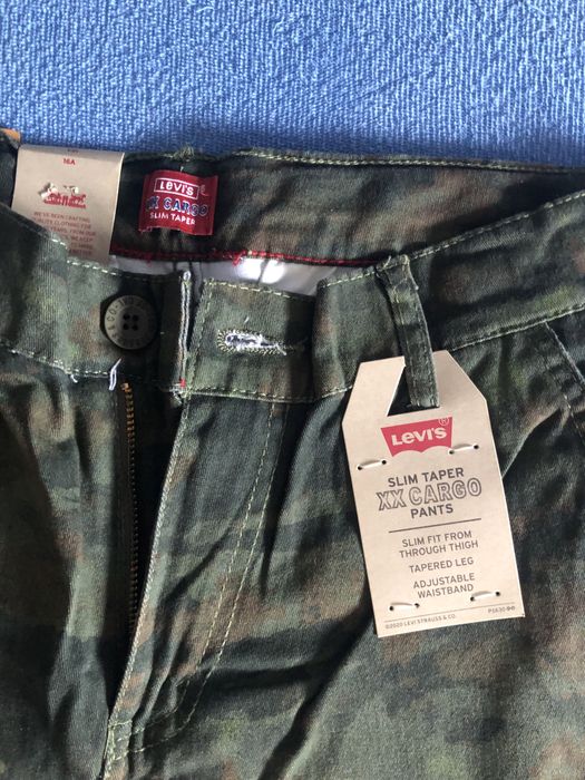 Blugi Levi’s baieti 16 ani