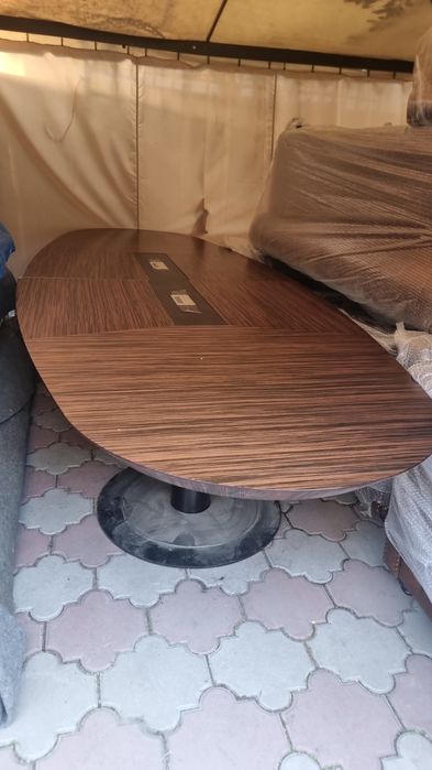 Продам стол для конференц зала