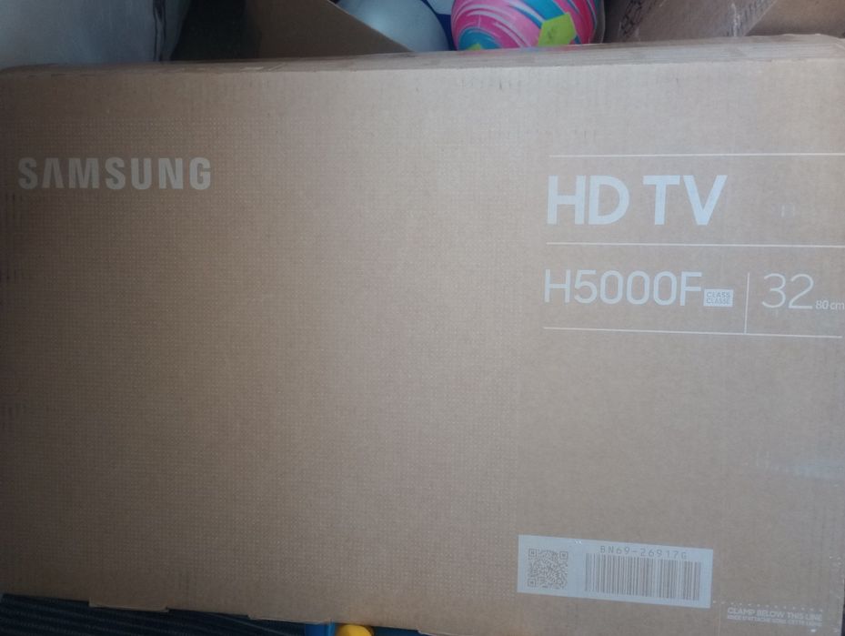 Vând tv Samsung Smart