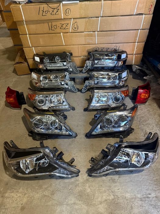 Фары Toyota  и Lexus б/у оригинал