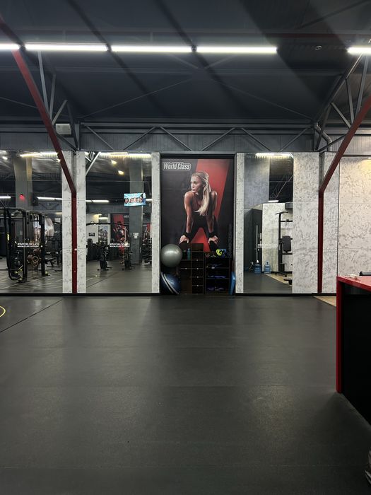 Годовой абонемент в фитнес клуб