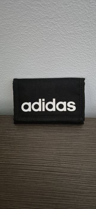 Portofel Adidas .
