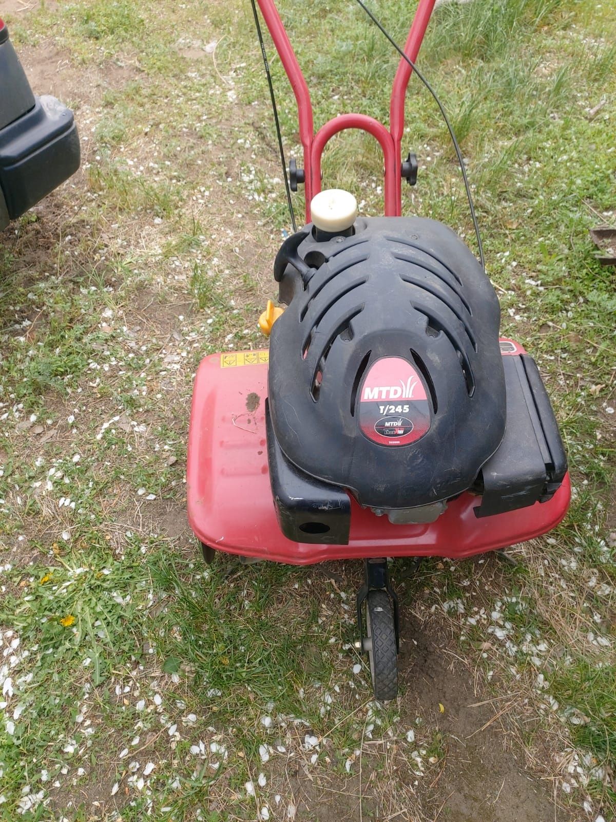 Мотоблок MTD t245.