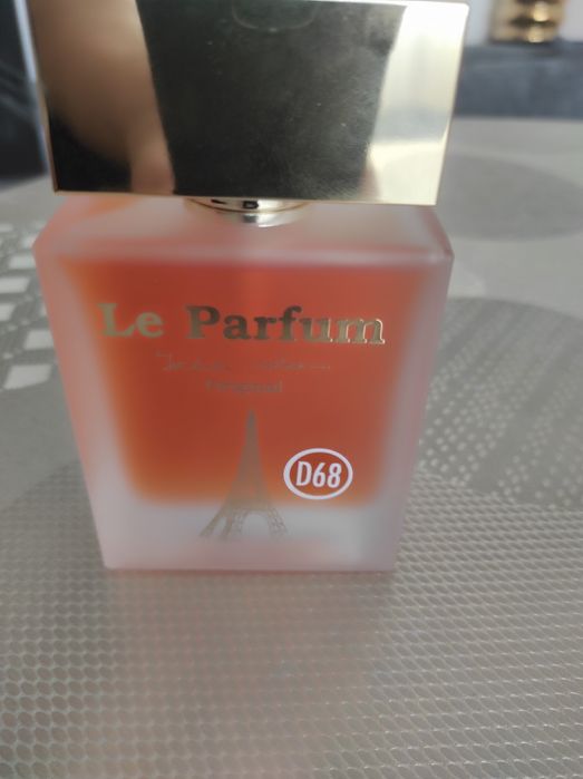 Парфюм от серията на Le Parfum "D68"