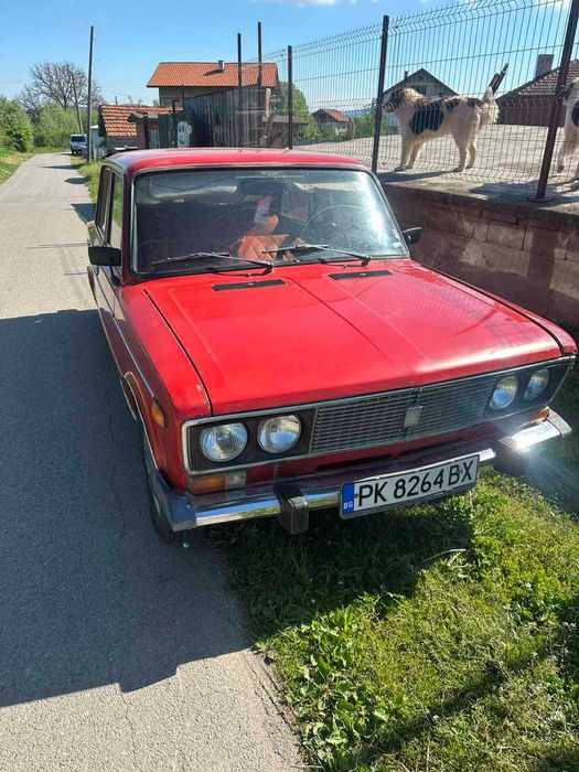 Лада 1500 S червена