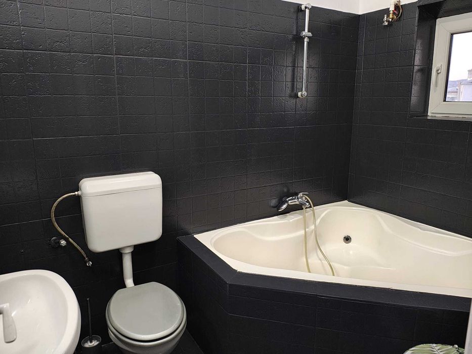 Apt 5 cam. C Victoriei/Romana