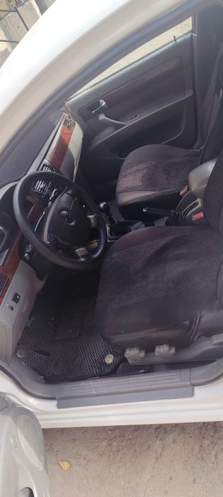 Продам Lacetti 1.8