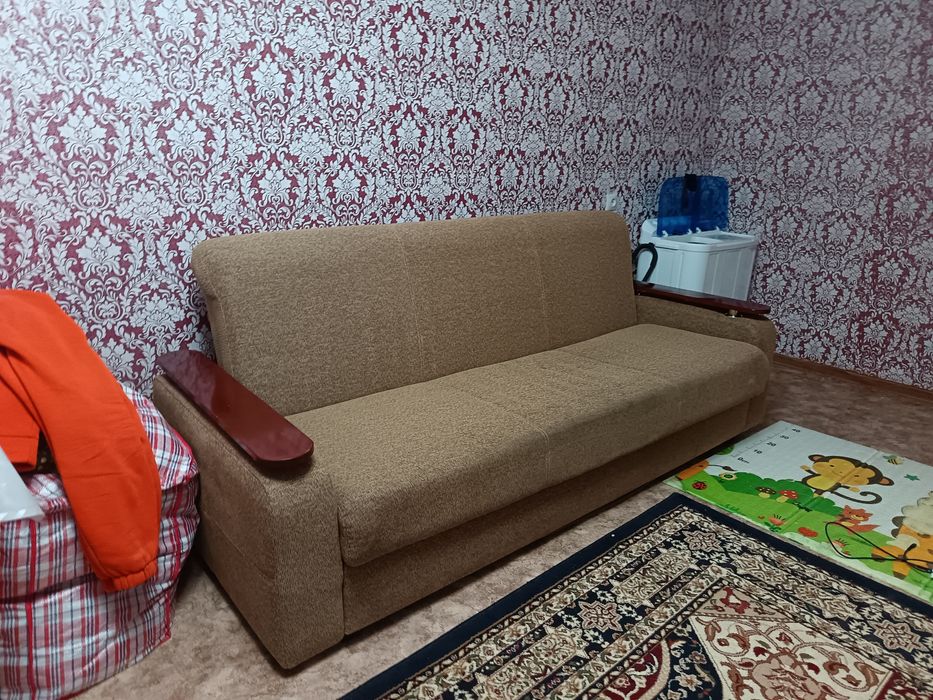 Продаём диван, хороший