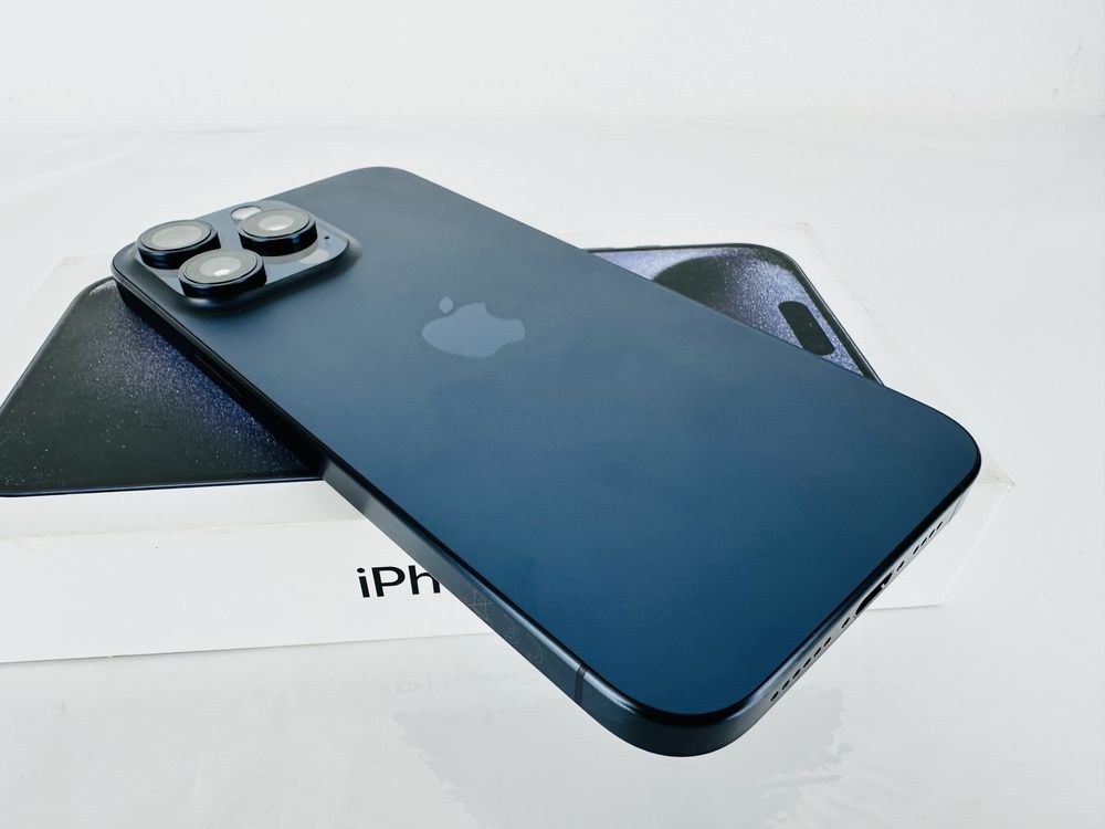 Apple iPhone 15 Pro Max 256GB Blue Titanium 100% Battery! Гаранция!