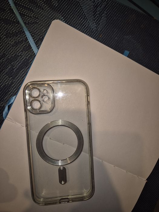 Husa Iphone 12 -11 silicon originala .