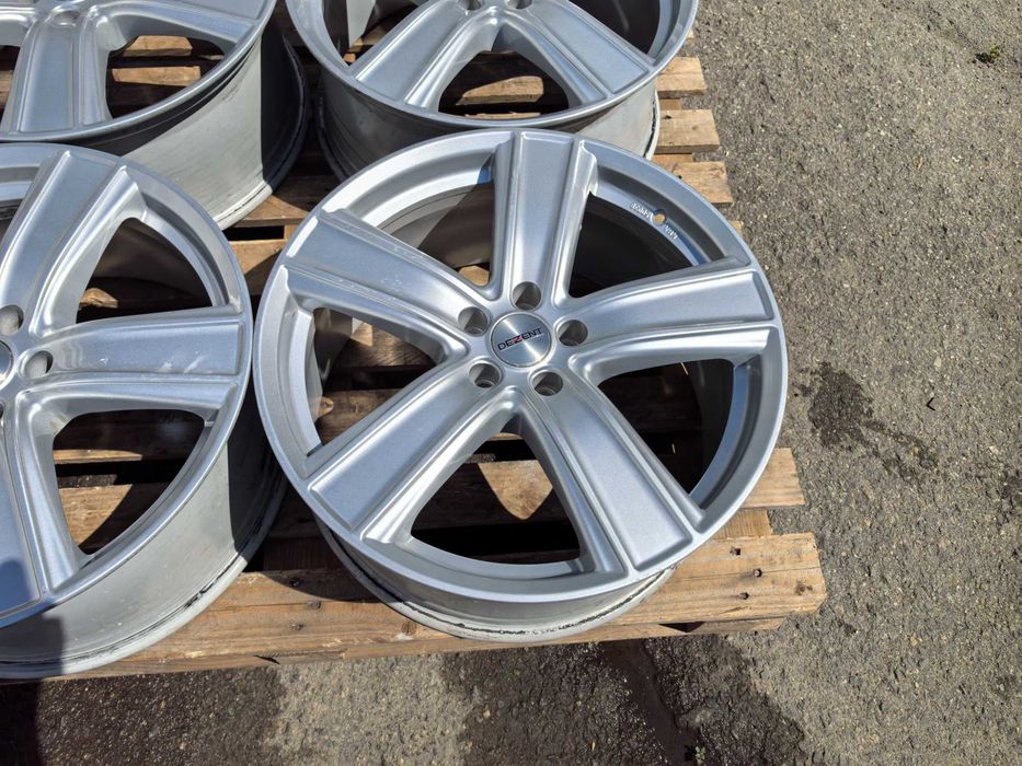 19 цола 5 х 108 мм Опел / Пежо / ФОРД / ВОлво - 8,5 Инча / ЕТ 45