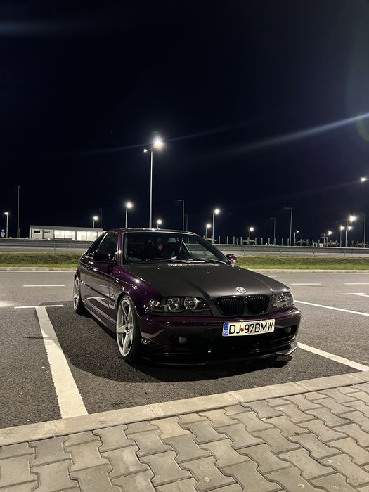 Vand bmw e46 motor 2.0 benzina. An 2002. Cutie defecta