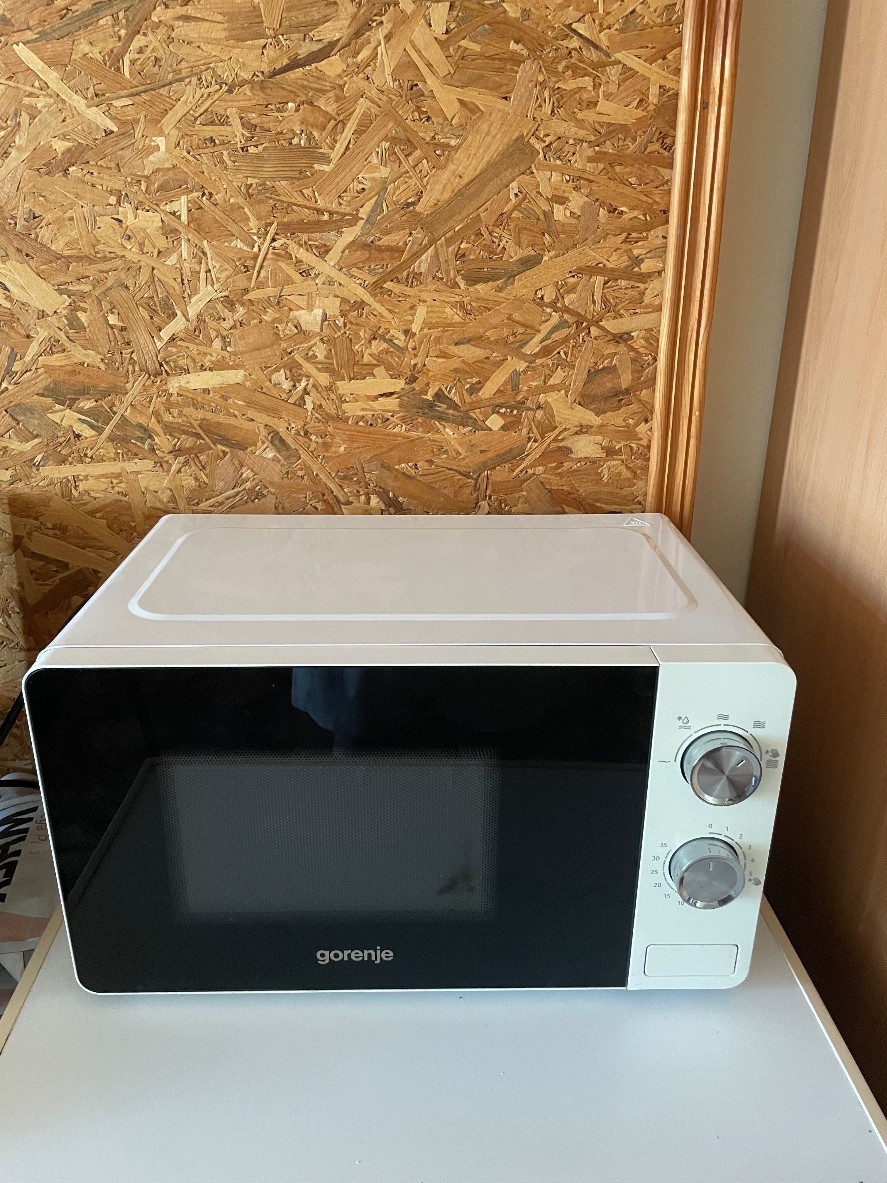 Микровълнова фурна gorenje