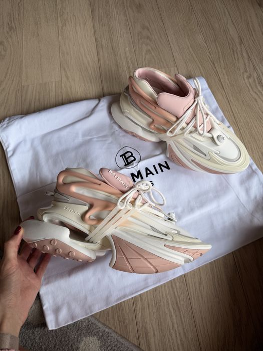 BALMAIN Unicorn Sneakers Дамски Оригинални Обувки 39 номер