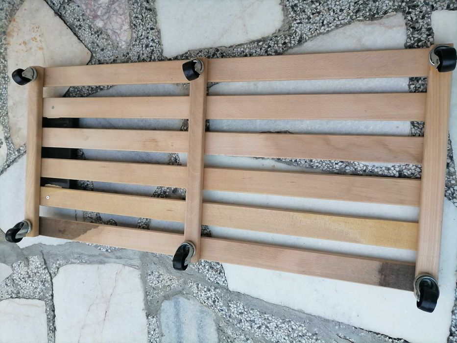 Автомонтьорска лежанка