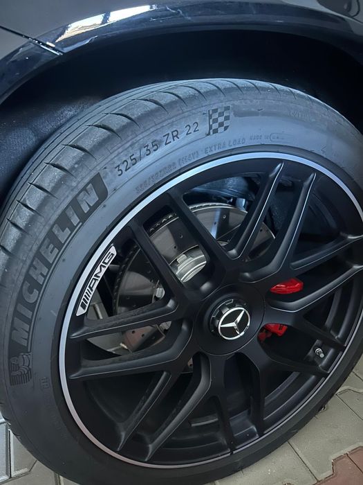 Anvelope  auto mărime 22