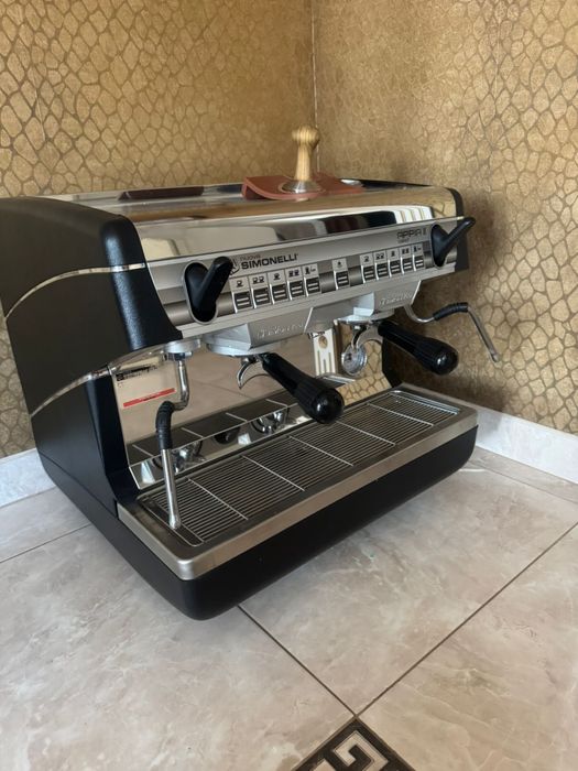 Кофемашина Nuova Simonelli Appia II