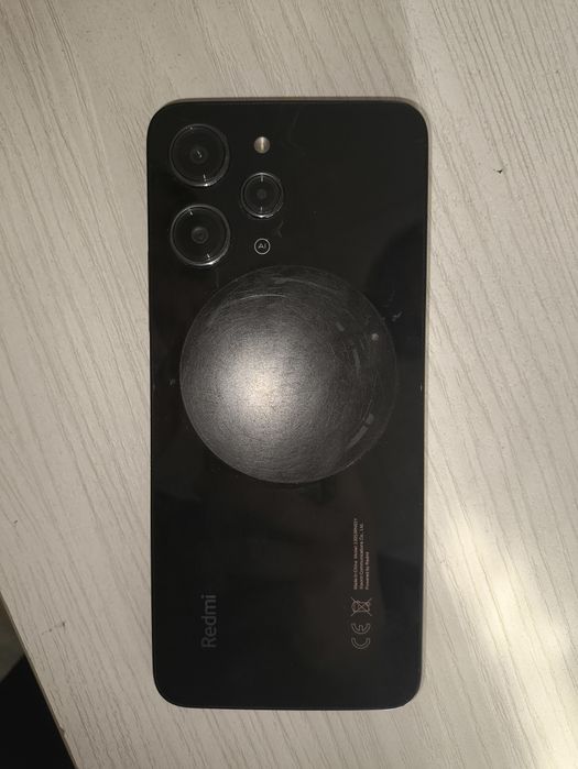 Redmi 12 128/4 .