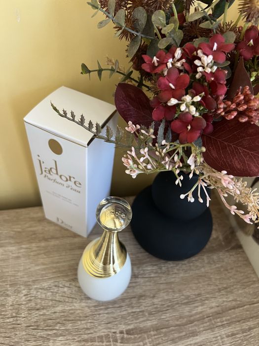 Дамски парфюм Christian Dior J`adore Parfum D`eau White