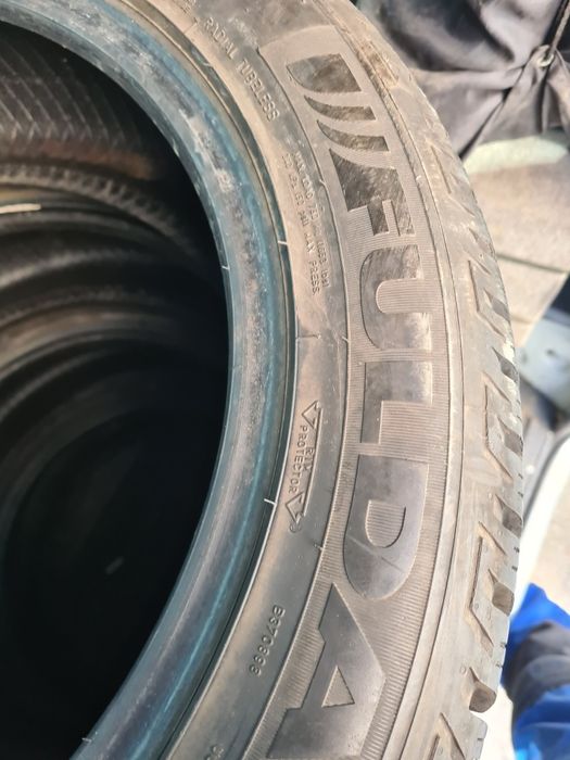 Гуми 215/55/17 дот19